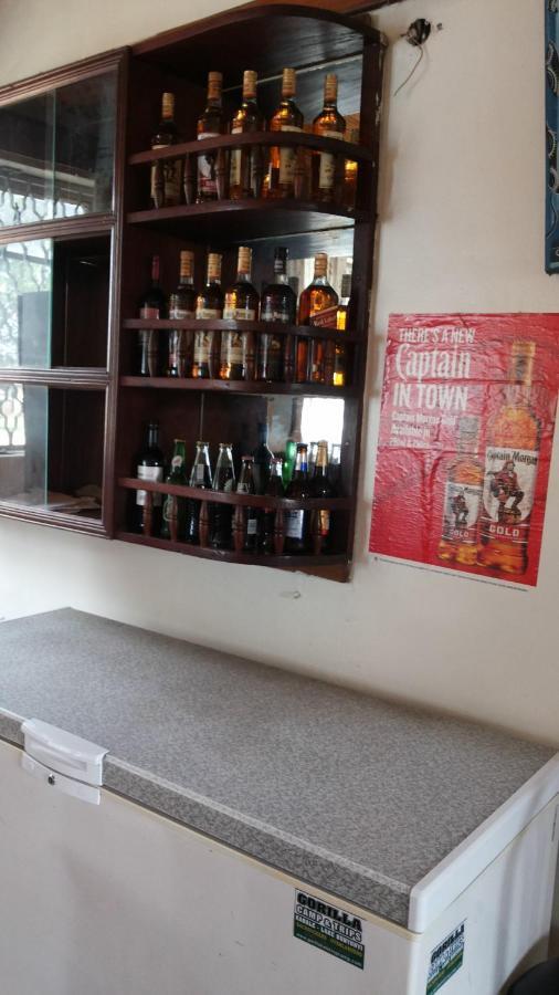 Global Village Hotel Pakwach Екстер'єр фото