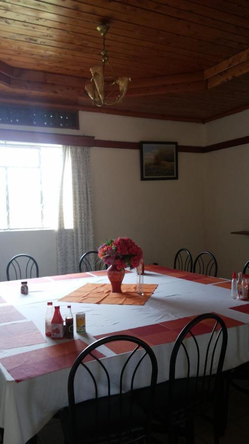 Global Village Hotel Pakwach Екстер'єр фото